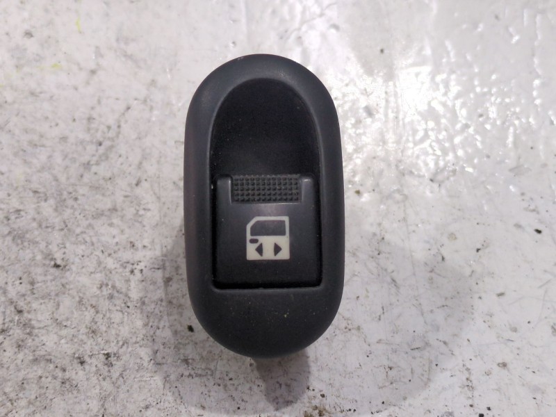 Recambio de mando elevalunas delantero izquierdo para peugeot 1007 (km_) 1.4 hdi referencia OEM IAM 96570331XT  