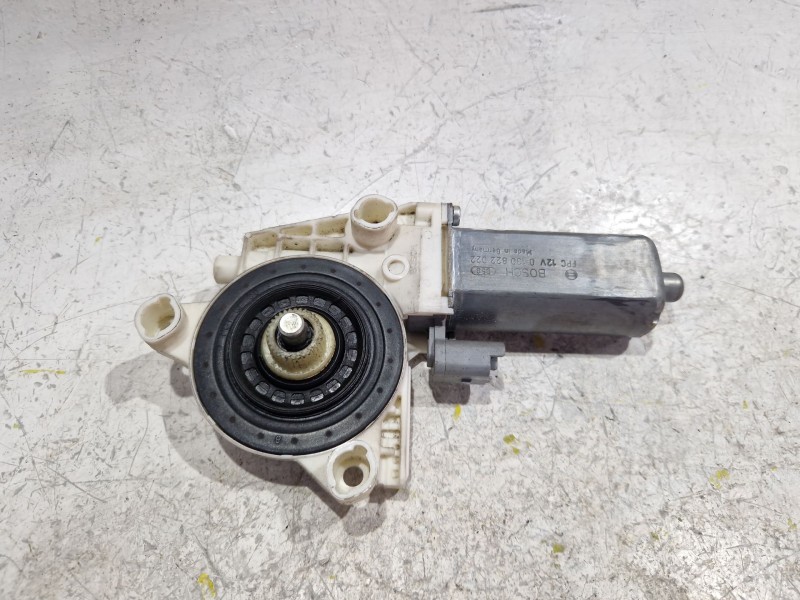Recambio de motor elevalunas delantero izquierdo para peugeot 307 (3a/c) 1.6 hdi referencia OEM IAM 0130822022  