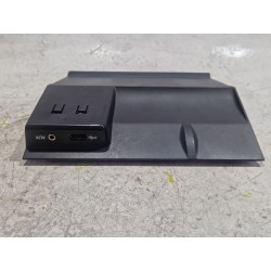 Recambio de conector usb / aux para skoda octavia iii combi (5e5, 5e6) 2.0 tdi referencia OEM IAM 5E1857367B  