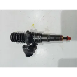 Recambio de inyector para volkswagen polo iv (9n1)(11.2001) 1.9 tdi referencia OEM IAM 038130073BL  