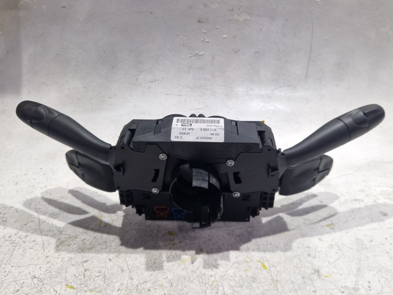 Recambio de com 2000 para peugeot 407 (6d_) 1.6 hdi 110 (6d9hzc, 6d9hyc) referencia OEM IAM 96592431XT  