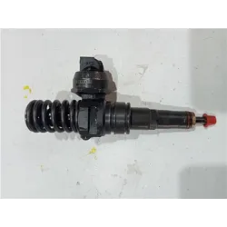 Recambio de inyector para volkswagen polo iv (9n1)(11.2001) 1.9 tdi referencia OEM IAM 038130073BL  