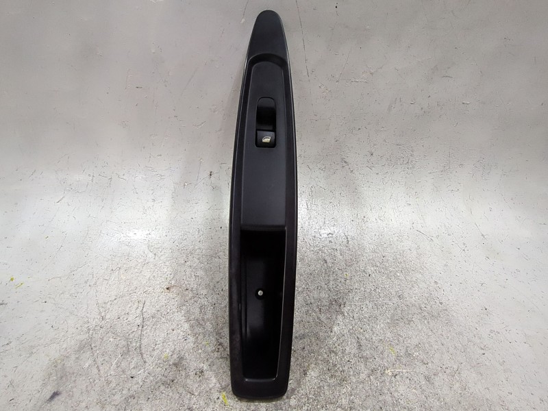 Recambio de mando elevalunas delantero derecho para citroën c4 coupé (la_) 1.4 16v referencia OEM IAM 9651465677  