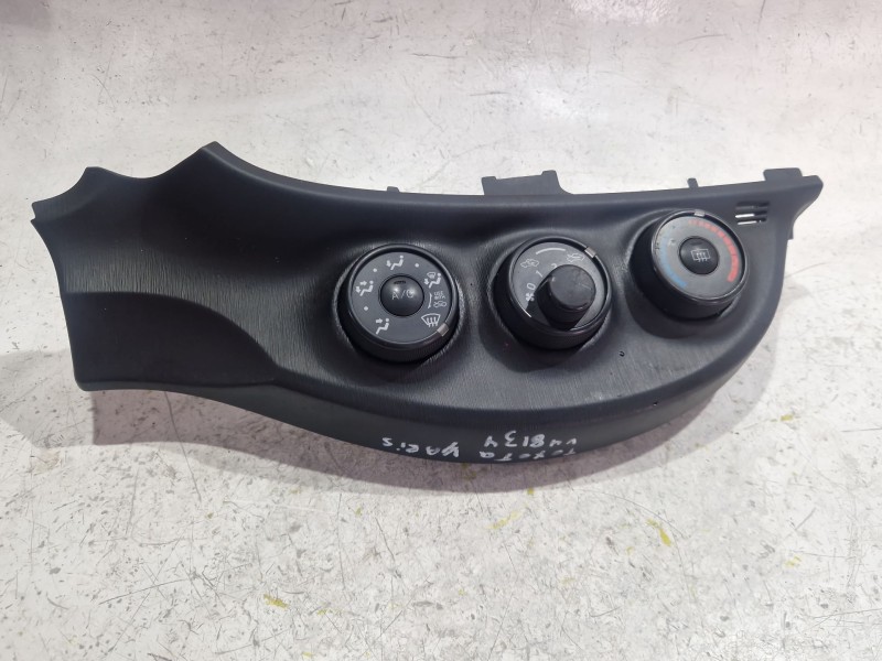 Recambio de mando climatizador para toyota yaris (_p13_) 1.0 (ksp130_) referencia OEM IAM 554060D490  