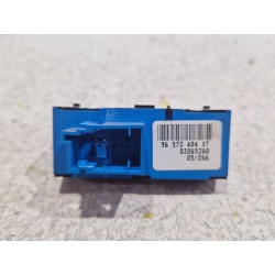 Recambio de boton cierre centralizado para peugeot 1007 (km_) 1.6 16v referencia OEM IAM 96573404XT  