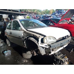 opel corsa b (s93) del año 2000