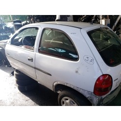 opel corsa b (s93) del año 2000