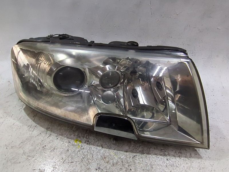 Recambio de faro delantero derecho para skoda superb i (3u4) 1.9 tdi referencia OEM IAM 24675400  