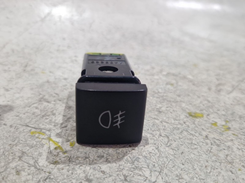 Recambio de boton antiniebla para saab 900 ii descapotable 2.0 -16 turbo referencia OEM IAM 4409228  