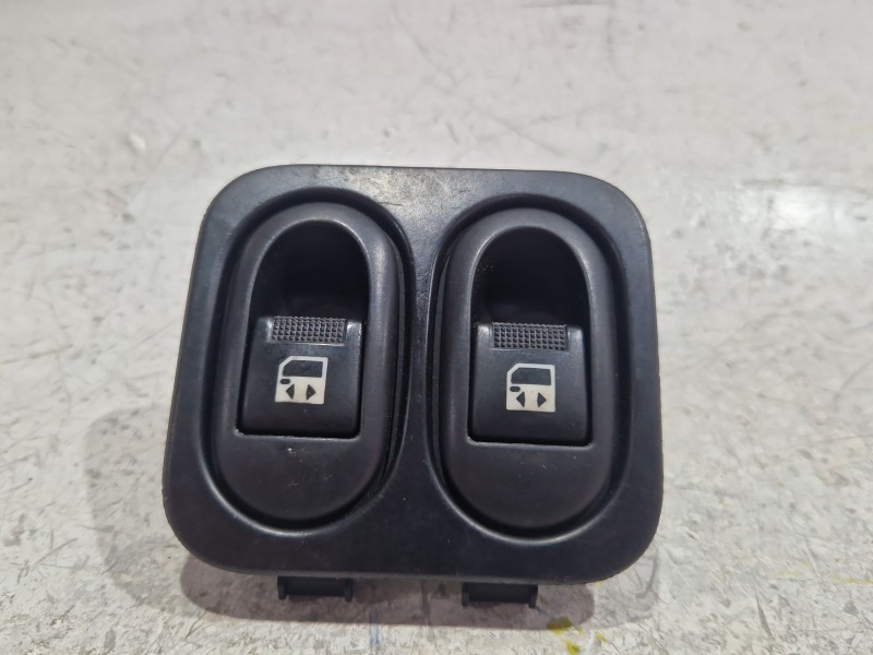 Recambio de mando elevalunas delantero izquierdo para peugeot 1007 (km_) 1.6 16v referencia OEM IAM 9647541077  