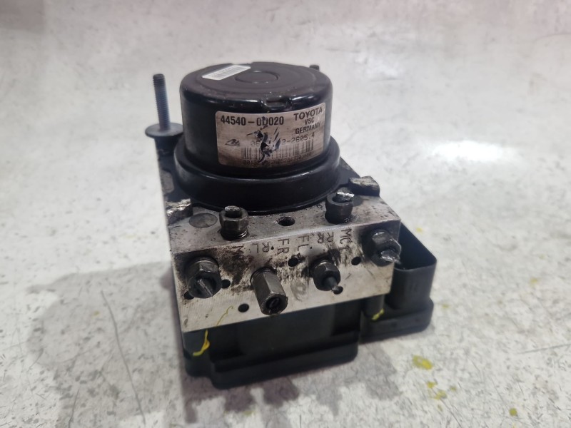 Recambio de nucleo abs para toyota yaris (_p13_) 1.0 (ksp130_) referencia OEM IAM 445400D020  
