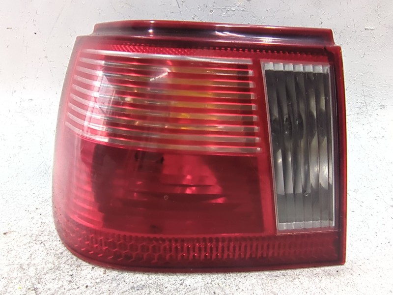 Recambio de piloto trasero izquierdo para seat ibiza ii (6k1) 1.9 sdi referencia OEM IAM 6K6945095  