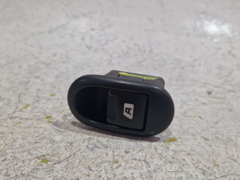 Recambio de mando elevalunas trasero izquierdo para peugeot 1007 (km_) 1.6 16v referencia OEM IAM 96401469XT  