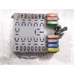 CAJA RELES / FUSIBLES 46835587 