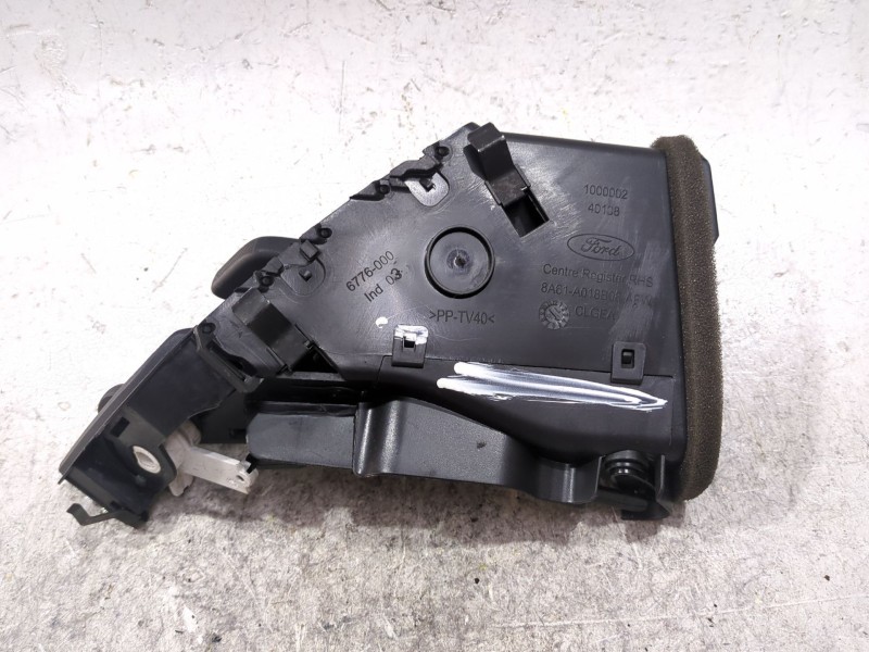 Recambio de aireador central para ford fiesta vii (hj, hf) 1.5 tdci referencia OEM IAM 8A61A018B08AFW  