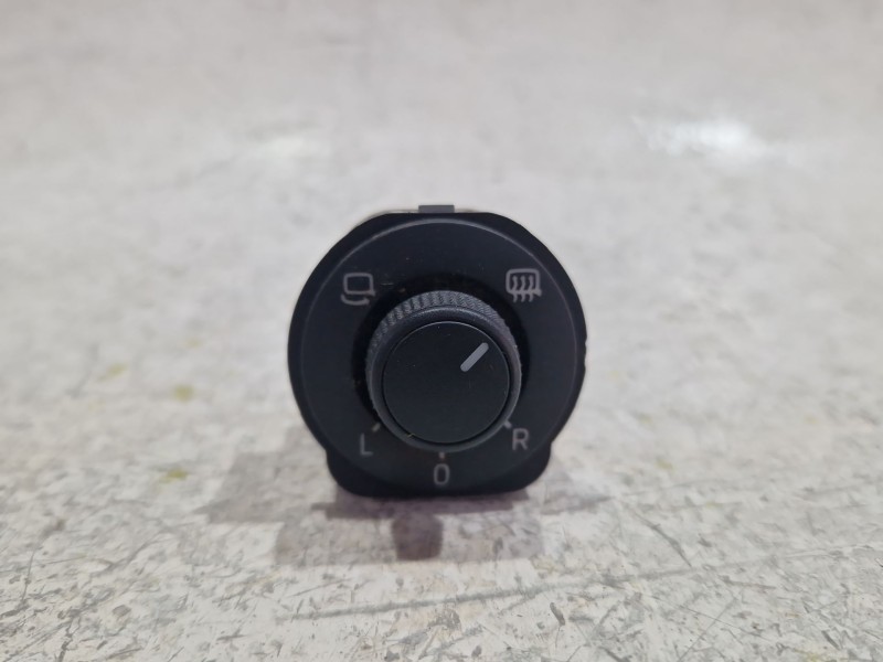 Recambio de mando retrovisor para skoda octavia iii combi (5e5, 5e6) 2.0 tdi referencia OEM IAM TSZA34919  