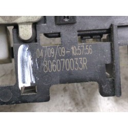 Recambio de cerradura puerta delantera izquierda para renault megane gr scenic 1.9 131cv referencia OEM IAM 806070033R  