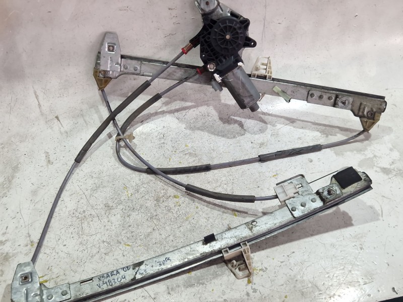 Recambio de mecanismo elevalunas delantero izquierdo para citroën xsara (n1) 1.9 td referencia OEM IAM 894304702801  
