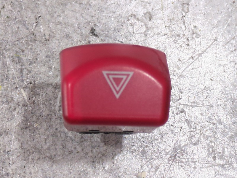 Recambio de boton emergencia para nissan micra iii (k12) 1.2 16v referencia OEM IAM 06019  