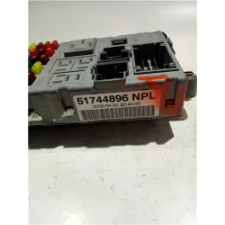 Recambio de caja fusibles/rele para fiat i doblo (119)(2005) multijet dynamic jtd referencia OEM IAM 46552681CPL  