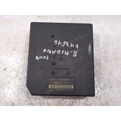 Recambio de caja reles / fusibles para renault megane iii coupé (dz0/1_) 1.9 dci (dz0n, dz0j, dz1j, dz1k) referencia OEM IAM 284