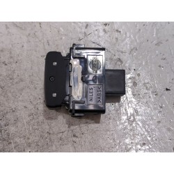 Recambio de boton cierre centralizado para nissan micra iii (k12) 1.2 16v referencia OEM IAM   