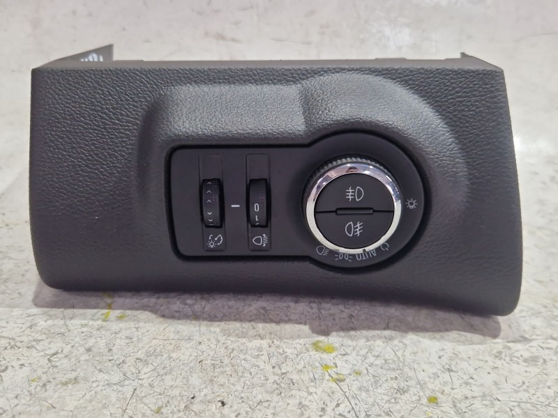 Recambio de mando luces para opel astra j (p10) 1.7 cdti (68) referencia OEM IAM 13268702  