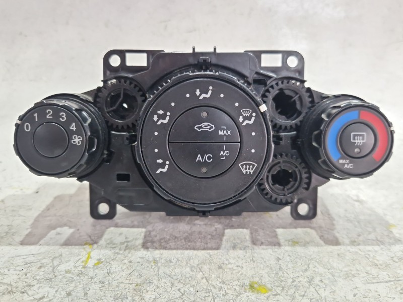 Recambio de mando climatizador para ford fiesta vii (hj, hf) 1.5 tdci referencia OEM IAM E1064277B04051412531  