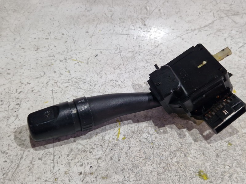 Recambio de mando intermitentes para kia cerato i sedán (ld) 2.0 crdi referencia OEM IAM LD4813AA  