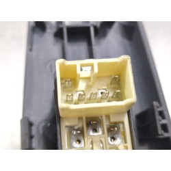 Recambio de mando elevalunas delantero derecho para kia cerato i sedán (ld) 2.0 crdi referencia OEM IAM 612W21450  