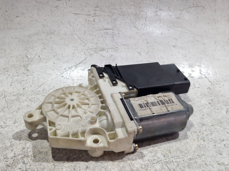 Recambio de motor elevalunas delantero izquierdo para volkswagen golf iv (1j1) 1.9 tdi referencia OEM IAM 1C1959801A  