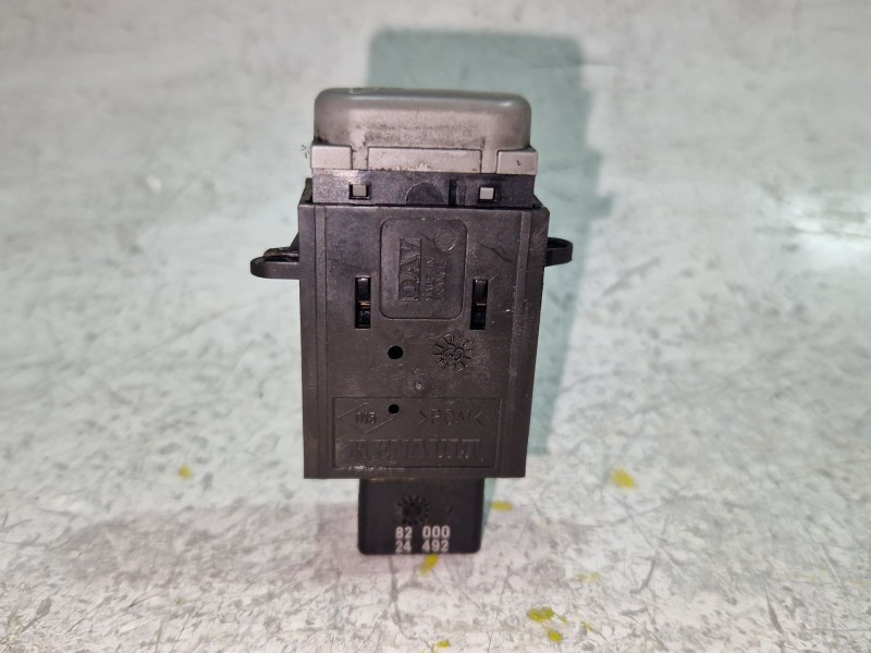 Recambio de interruptor para renault scénic ii (jm0/1_) 1.6 (jm0c, jm0j, jm1b) referencia OEM IAM 8200024492  