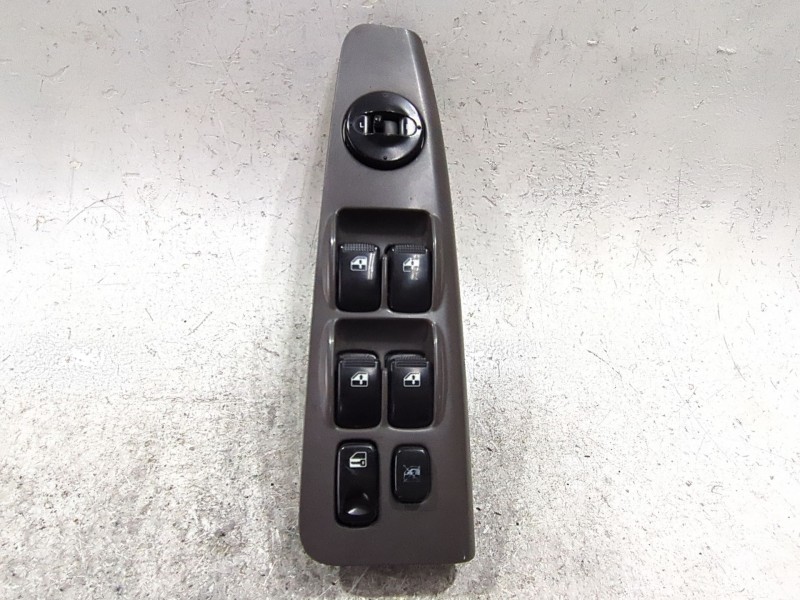 Recambio de mando elevalunas delantero izquierdo para kia cerato i sedán (ld) 2.0 crdi referencia OEM IAM 621W05560  