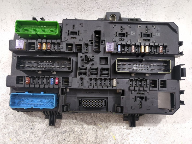 Recambio de caja reles / fusibles para opel astra h (a04) 1.7 cdti (l48) referencia OEM IAM 13145017  