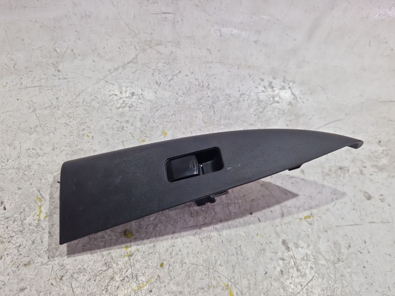 Recambio de mando elevalunas delantero derecho para nissan note (e11, ne11) 1.5 dci referencia OEM IAM 809609U00A  