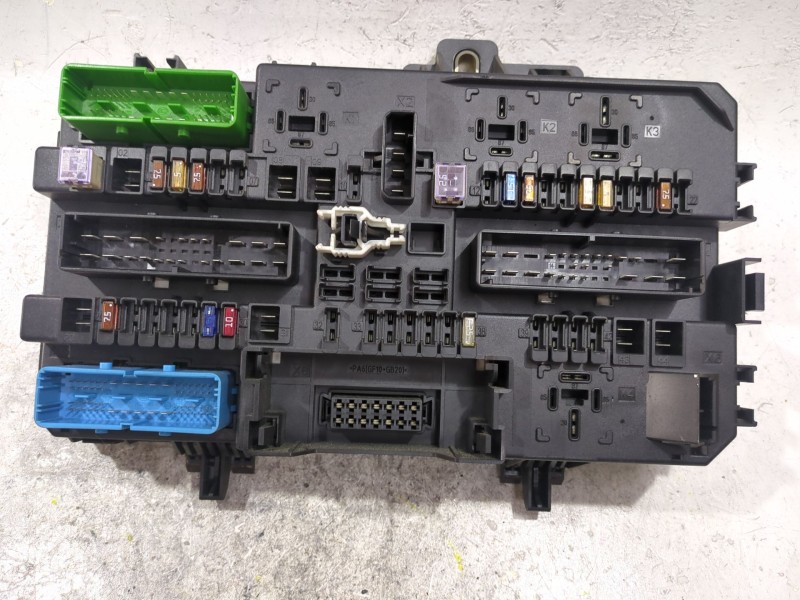 Recambio de caja reles / fusibles para opel astra h berlina (2004) 1.7 cdti referencia OEM IAM 13145017  