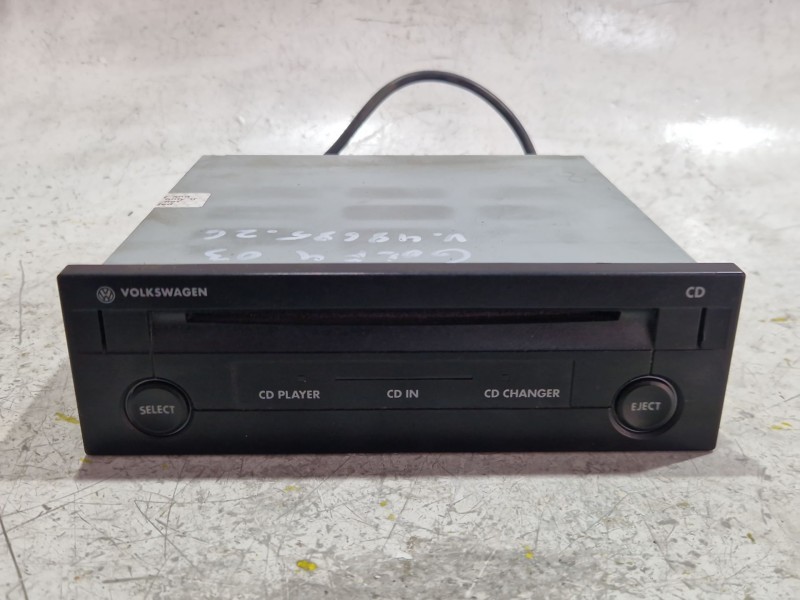 Recambio de sistema audio / radio cd para volkswagen golf iv (1j1) 1.9 tdi referencia OEM IAM 1J0035119C  