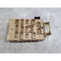 CAJA RELES / FUSIBLES 