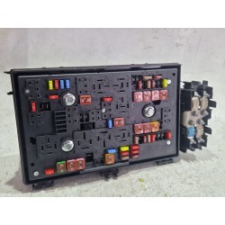 Recambio de caja reles / fusibles para opel astra j (p10) 1.7 cdti (68) referencia OEM IAM 13343768  