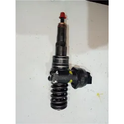 Recambio de inyector para volkswagen polo iv (9n1)(11.2001) 1.9 tdi referencia OEM IAM 038130073BL  