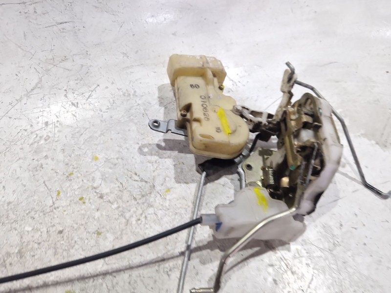 Recambio de cerradura puerta trasera derecha para toyota yaris (_p1_) 1.0 (scp10_) referencia OEM IAM   