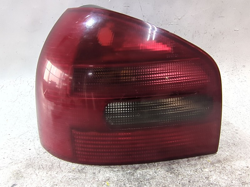 Recambio de piloto trasero izquierdo para audi a3 (8l1) 1.9 tdi referencia OEM IAM 8L0945035A  