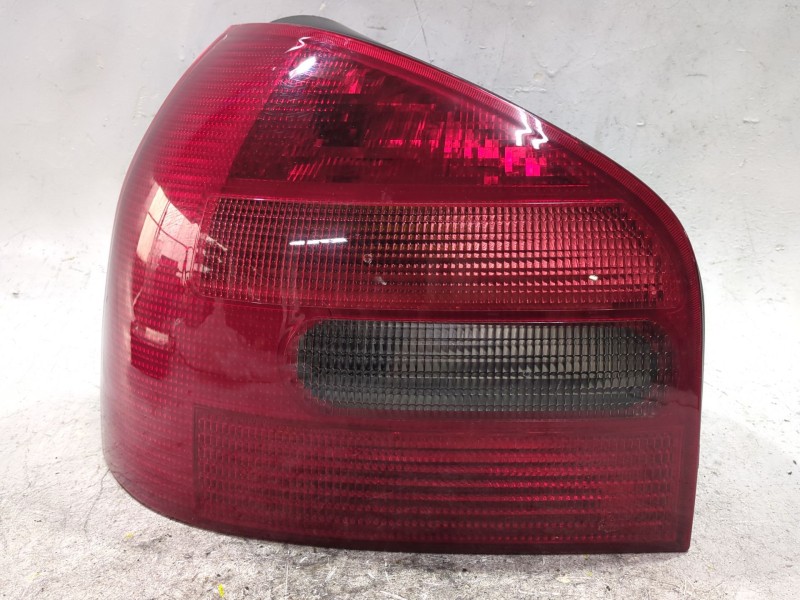 Recambio de piloto trasero izquierdo para audi a3 (8l1) 1.8 referencia OEM IAM 084411926L  