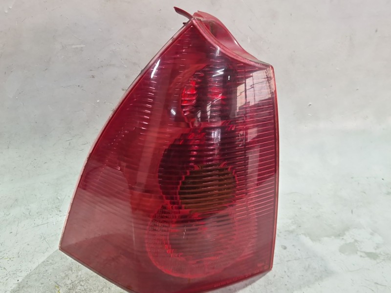 Recambio de piloto trasero izquierdo para peugeot 307 sw (3h) 2.0 hdi 110 referencia OEM IAM 26674T0206  