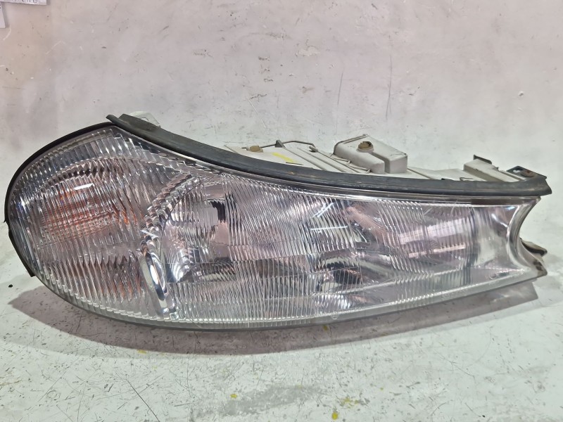 Recambio de faro delantero derecho para ford mondeo i (gbp) 1.8 td referencia OEM IAM 305219078  
