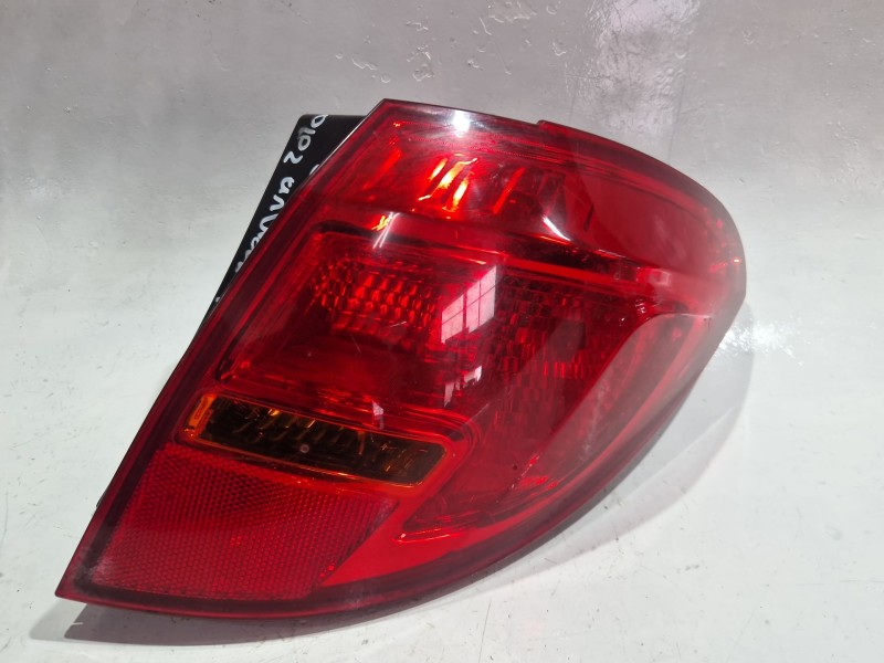 Recambio de piloto trasero izquierdo para opel meriva b monospace (s10) 1.7 cdti (75) referencia OEM IAM 13253628  