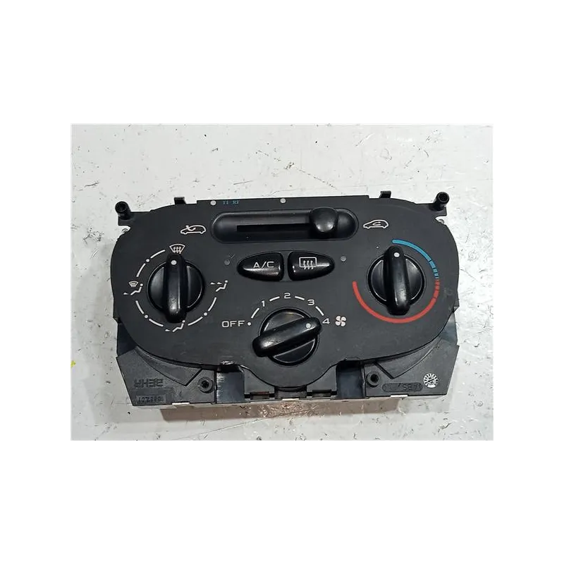 Recambio de mandos climatizador para peugeot 206 (1998) 1.4 hdi eco 70 referencia OEM IAM BEHR 1068901  