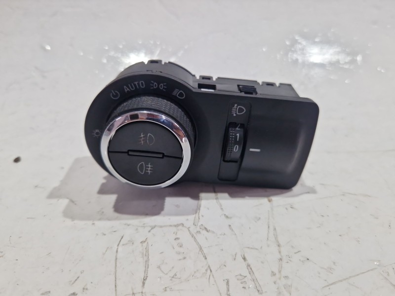 Recambio de mando luces para chevrolet aveo fastback 1.3 d referencia OEM IAM 96892012  