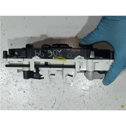 Recambio de mandos climatizador para peugeot 206 (1998) 1.4 hdi eco 70 referencia OEM IAM BEHR 1068901  