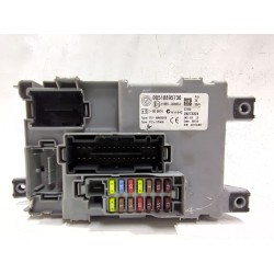 CAJA RELES / FUSIBLES 00518895730 
